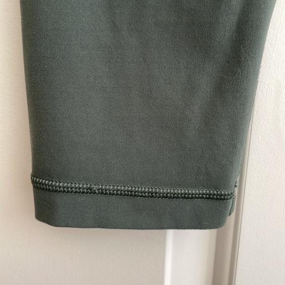 🍋 lululemon align capri leggings, olive green, size 6 (small) - Picture 9 of 16